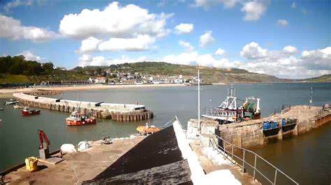 Live HD Webcam Lyme Regis Harbour Dorset, England